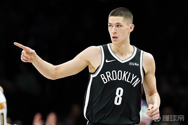 官方：篮网8号秀德明左脚足底筋膜炎伤势加重，赛季报销